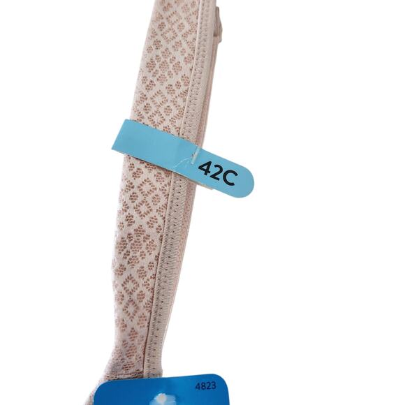 New Playtex Love MY Curves Balconette Bra 42C Beige MSRP $42 - Picture 3 of 4